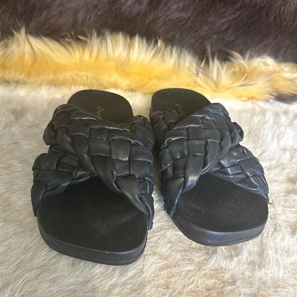Qupid sandals 5 (CCC) NEW